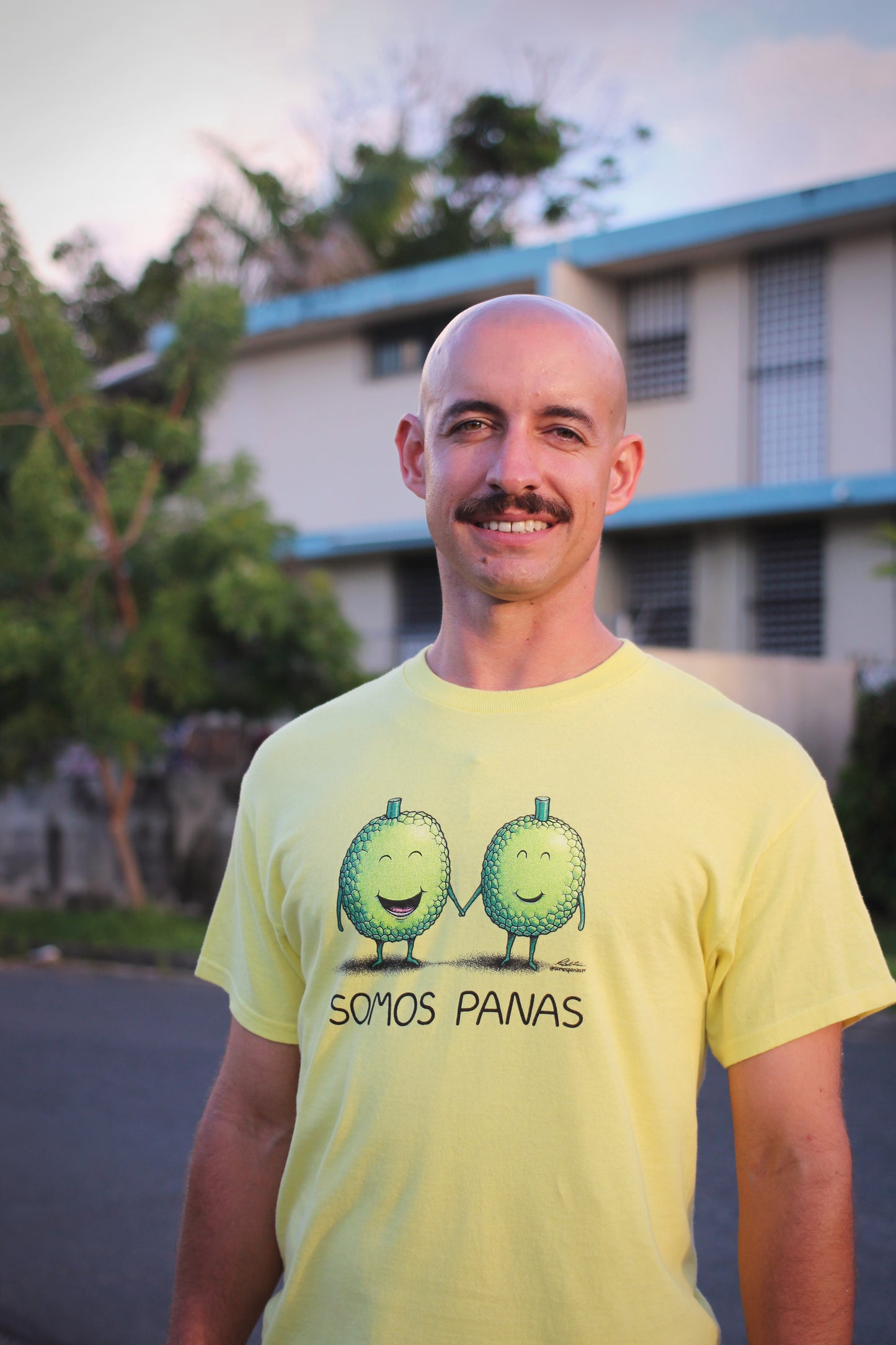 Camiseta Somos Panas - Amarillo