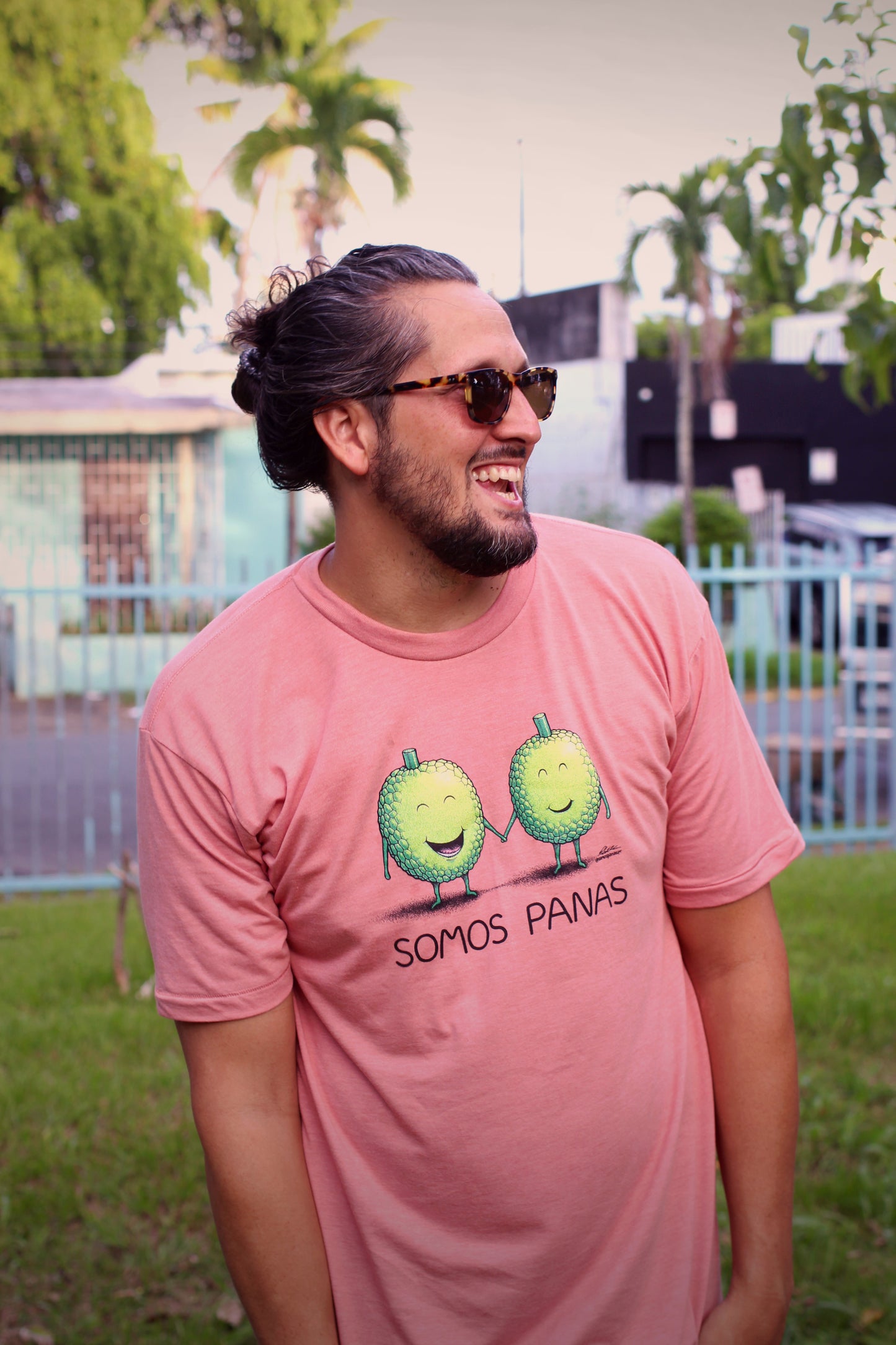 Camiseta Somos Panas - Rosada/Coral